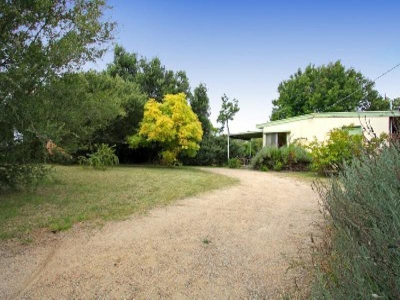 12 Murrowong Avenue, Rosebud VIC 3939