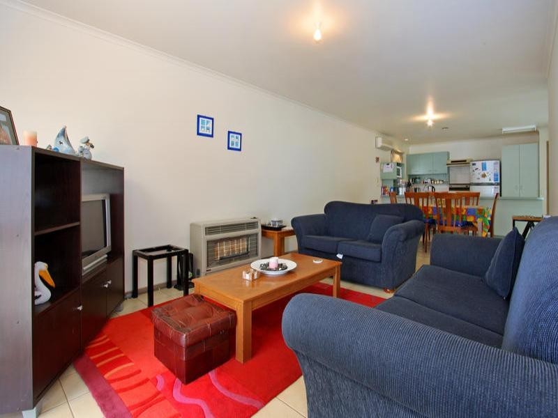 92 Second Avenue, Rosebud VIC 3939