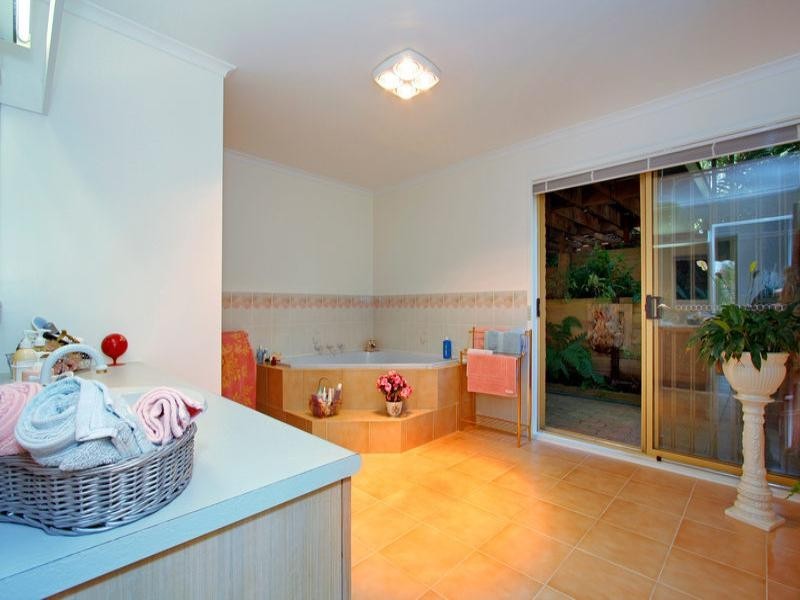 17 Seabrook Avenue, Rosebud VIC 3939