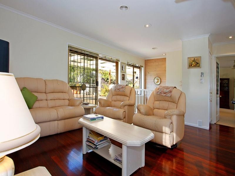 17 Seabrook Avenue, Rosebud VIC 3939