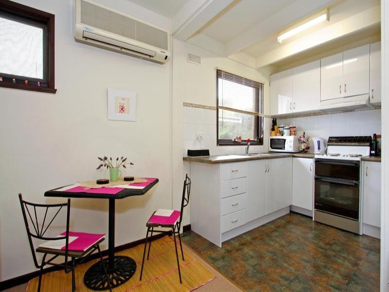 197 Sixth Avenue, Rosebud VIC 3939