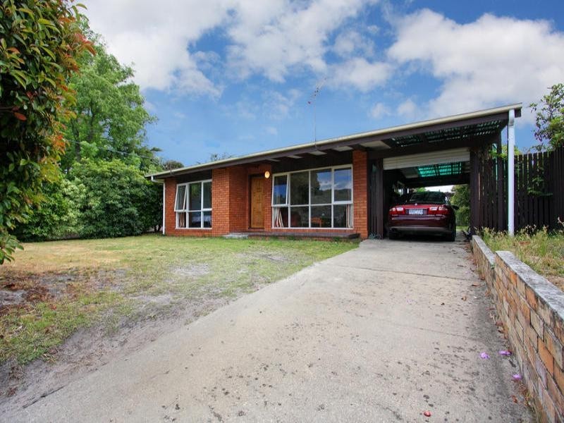 18 Martin Street, Rosebud VIC 3939