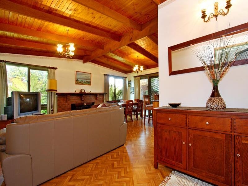 10 Carcoola Court, Rosebud VIC 3939