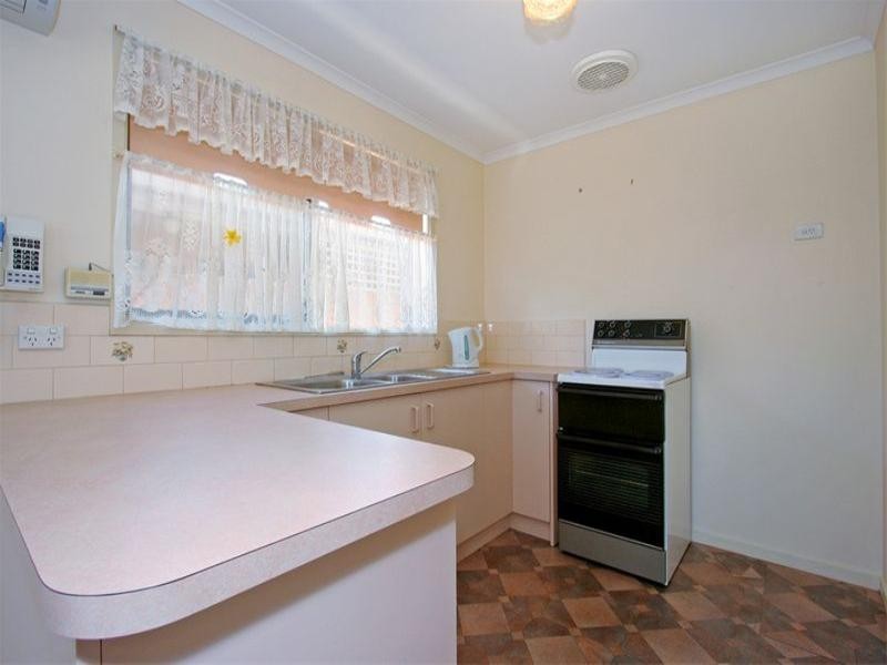 183 Seventh Avenue, Rosebud VIC 3939