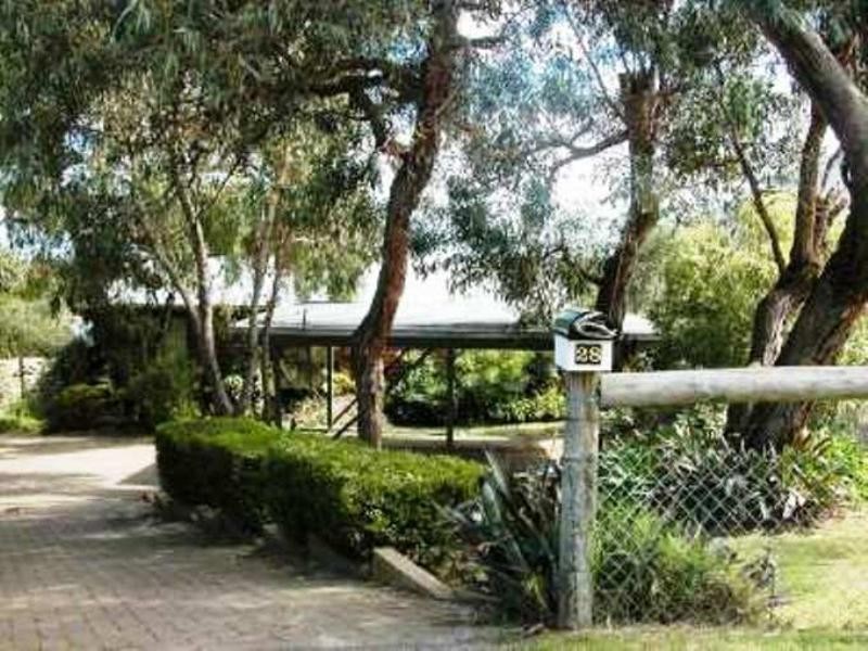28 Goolgowie Street, Rosebud VIC 3939