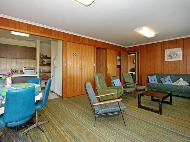 16 Crest Drive, Rosebud VIC 3939