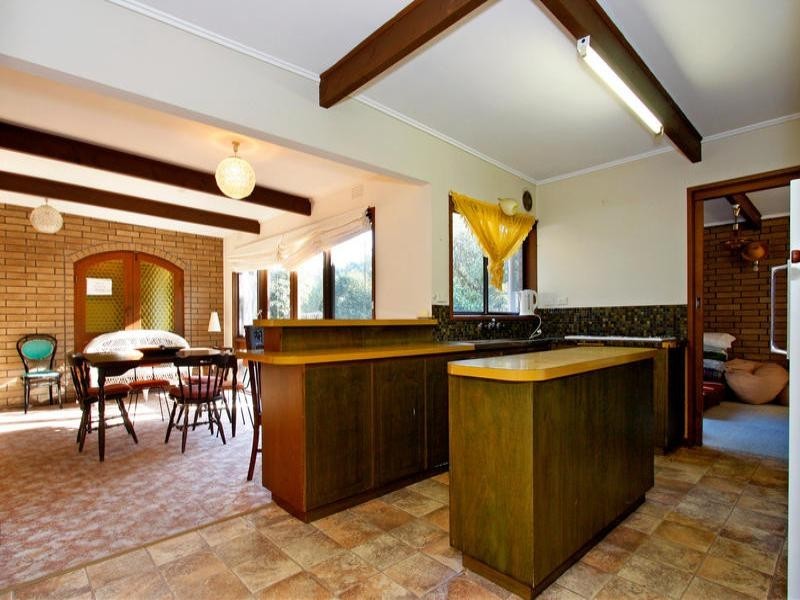 4 The Avenue, Mccrae VIC 3938