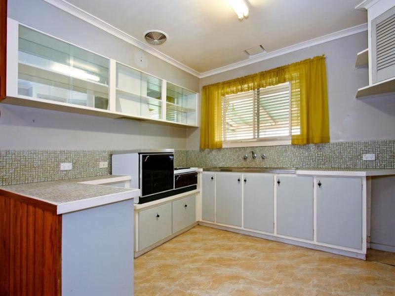 2 The Drive, Rosebud VIC 3939