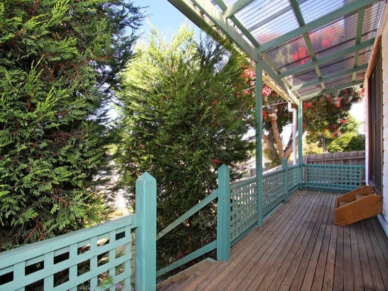 120 Ninth Avenue, Rosebud VIC 3939