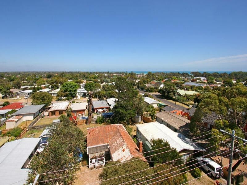82 & 84 Fourth Avenue, Rosebud VIC 3939