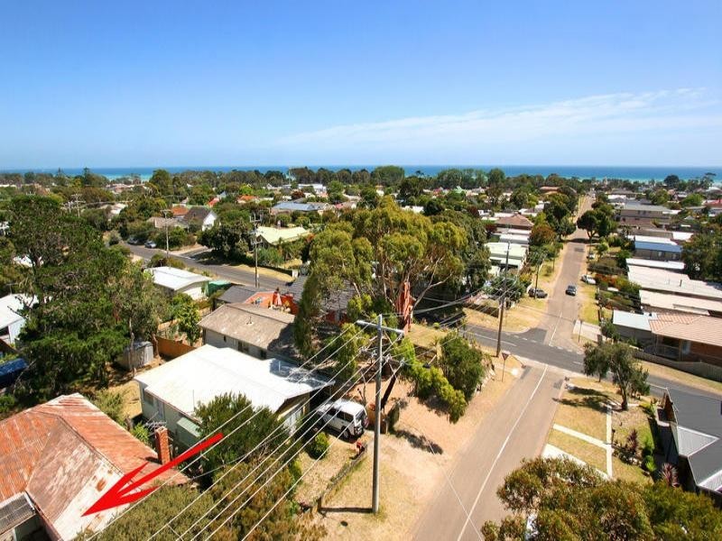 82 & 84 Fourth Avenue, Rosebud VIC 3939