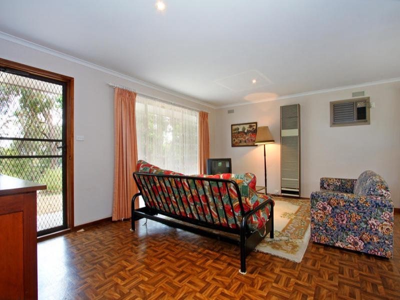 9 Nullawarre Avenue, Rosebud VIC 3939