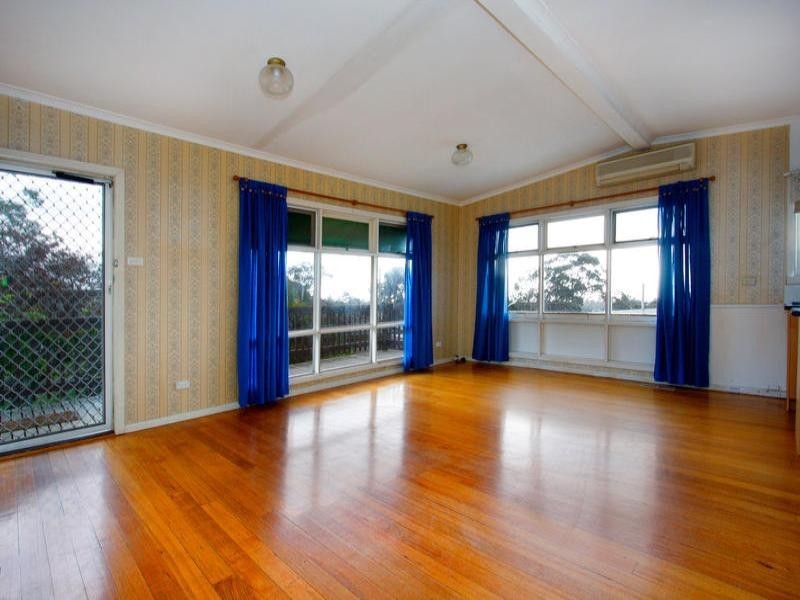 16 Murray Street, Mccrae VIC 3938