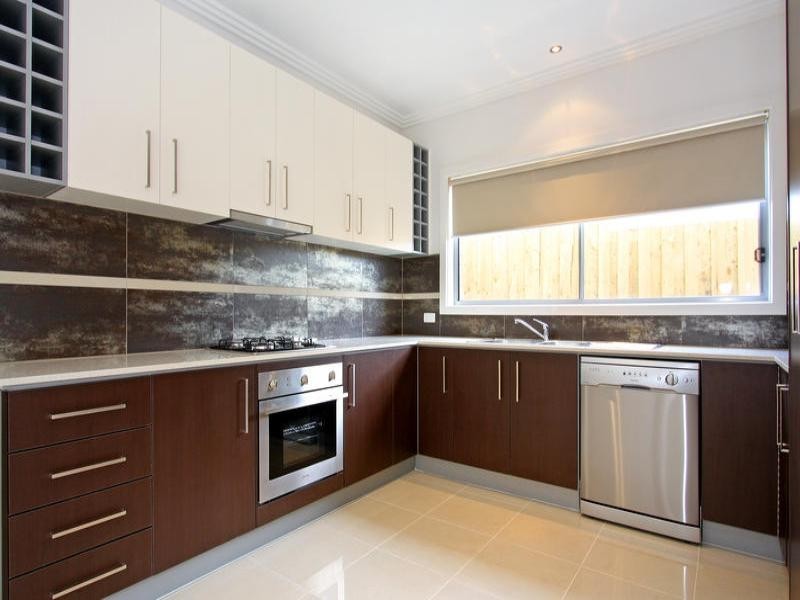 2/10 Murrowong Avenue, Rosebud VIC 3939