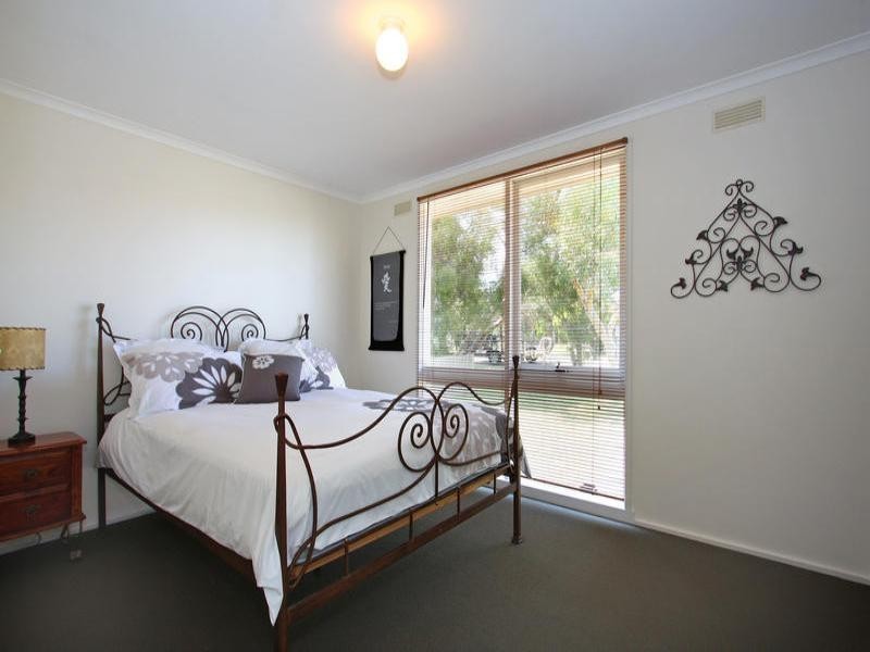 36 Kingfisher Avenue, Rosebud VIC 3939