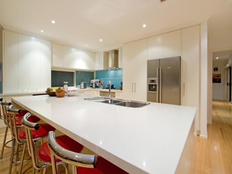 19 Austin Avenue, Mccrae VIC 3938