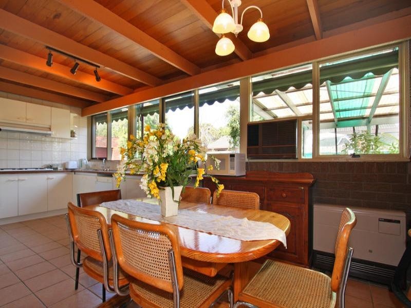 17 Harverson Drive, Rosebud VIC 3939