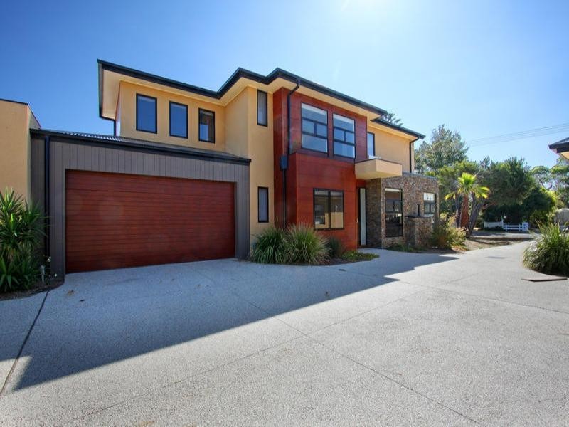 5/11-13 Woyna Avenue, Rosebud VIC 3939