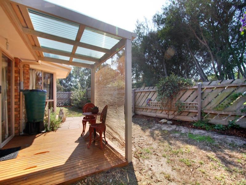 8/21a Howqua Drive, Rosebud VIC 3939