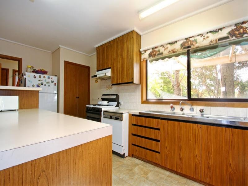 12 Keogh Street, Rosebud VIC 3939