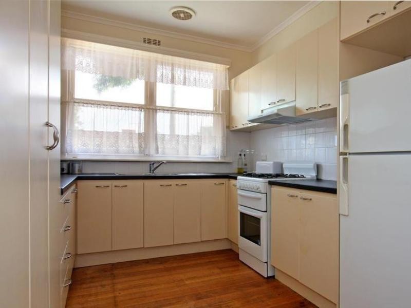 62 Broadway, Rosebud VIC 3939