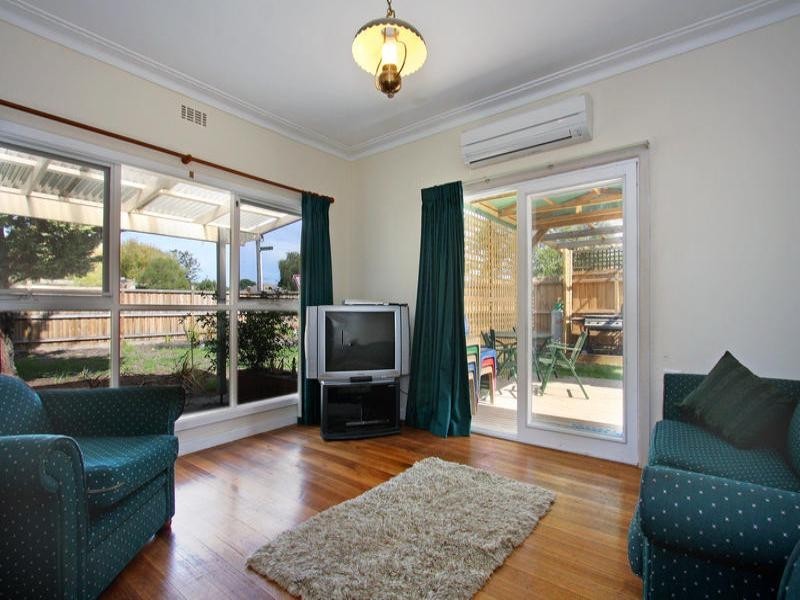 62 Broadway, Rosebud VIC 3939
