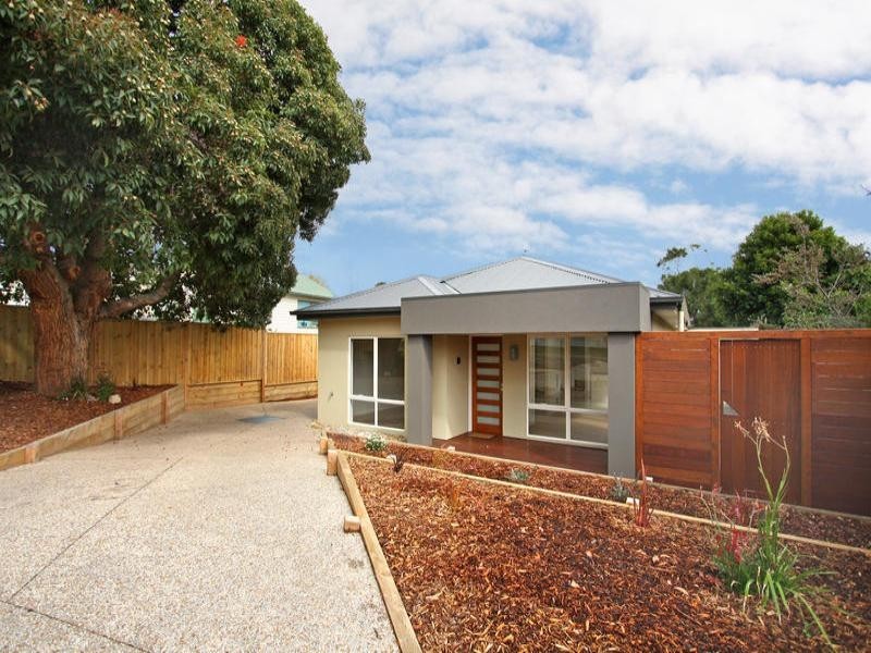 1/8 Thomas Street, Rosebud VIC 3939