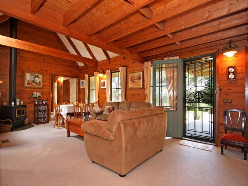 13 Yambill Avenue, Rosebud VIC 3939