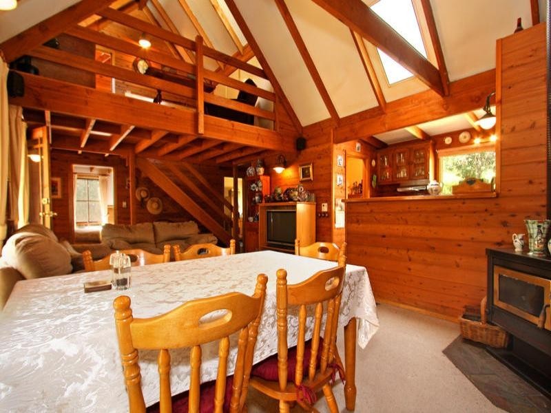 13 Yambill Avenue, Rosebud VIC 3939