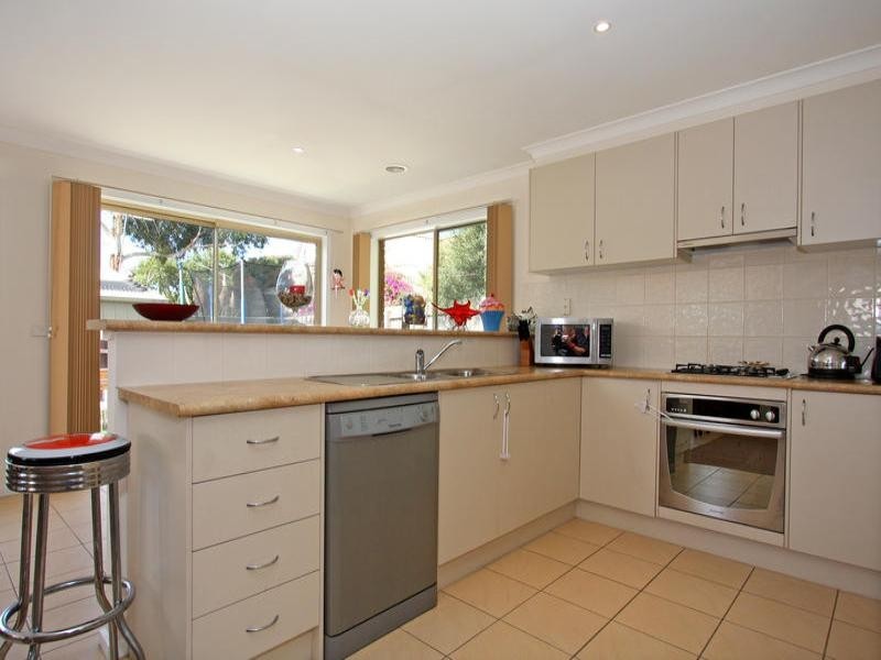 2/137 Eastbourne Road, Rosebud VIC 3939