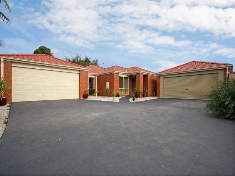 2/137 Eastbourne Road, Rosebud VIC 3939