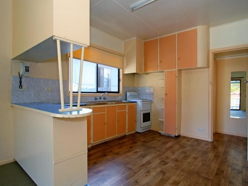 120 Ninth Avenue, Rosebud VIC 3939