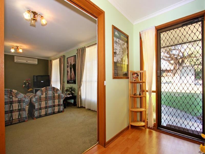 6 Harveson Drive, Rosebud VIC 3939