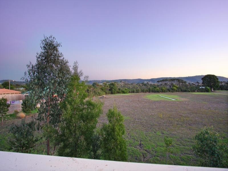 14 Clyde Road, Safety Beach VIC 3936