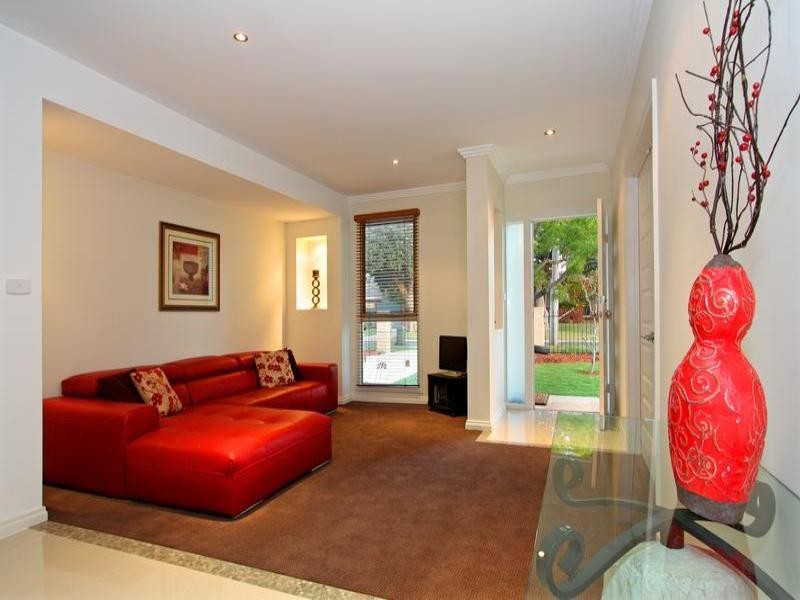 90 Warranilla Avenue, Rosebud VIC 3939