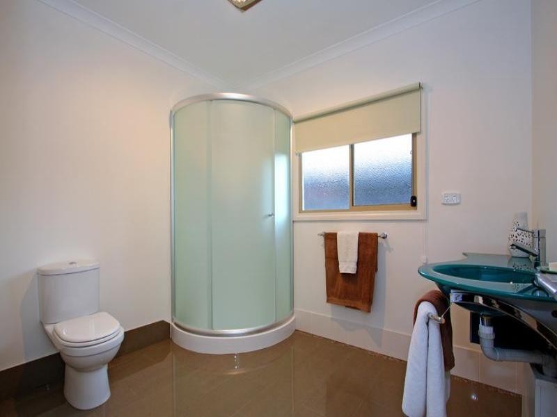 90 Warranilla Avenue, Rosebud VIC 3939