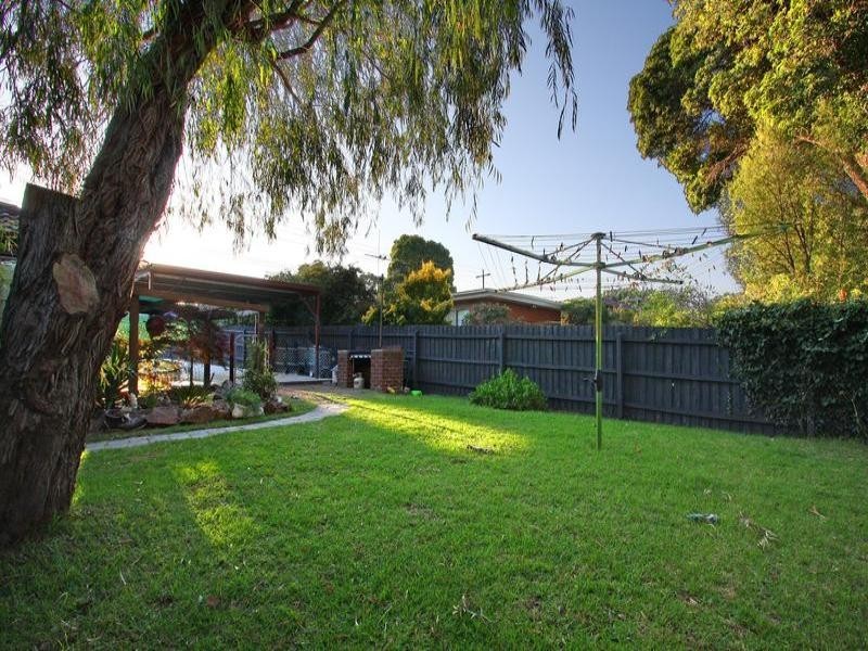 21 Cootamundra Avenue, Rosebud VIC 3939