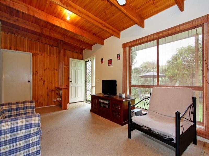 2/115 Austin Avenue, Mccrae VIC 3938