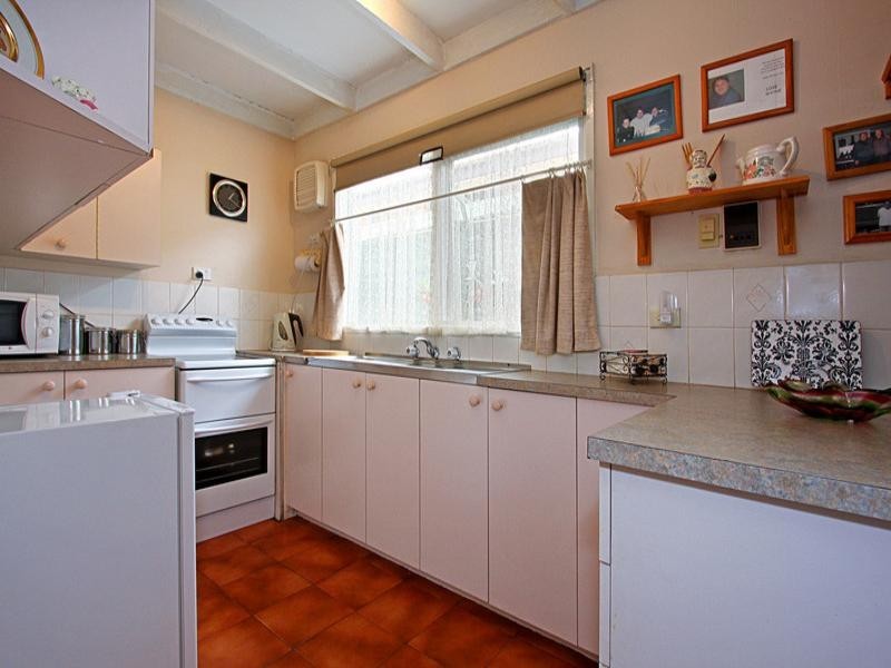 173 Seventh Avenue, Rosebud VIC 3939