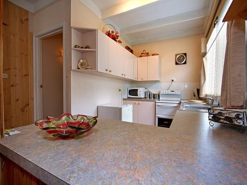 173 Seventh Avenue, Rosebud VIC 3939