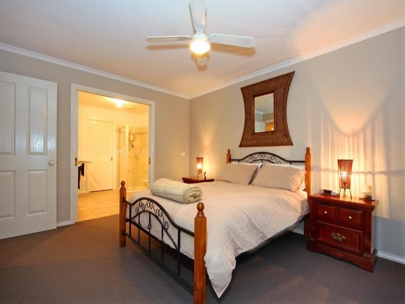 5 Waltham Drive, Mornington VIC 3931