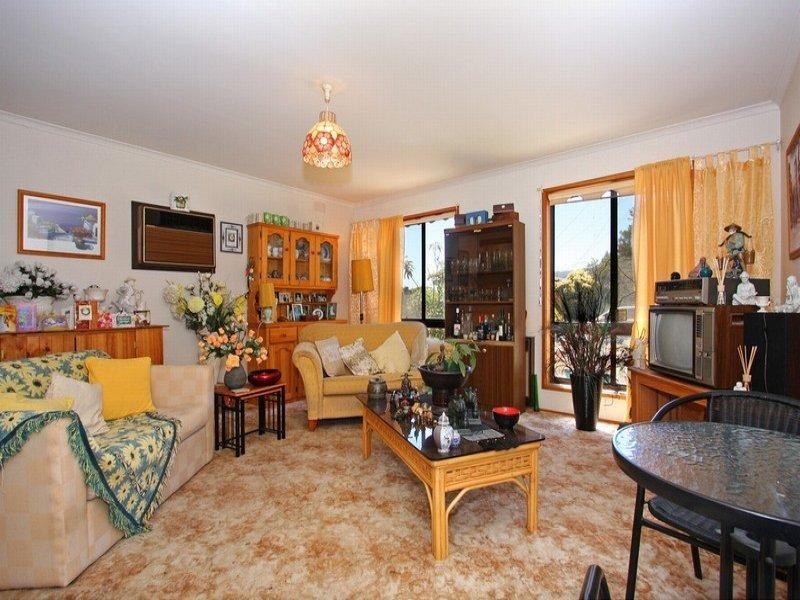 176 Eighth Avenue, Rosebud VIC 3939