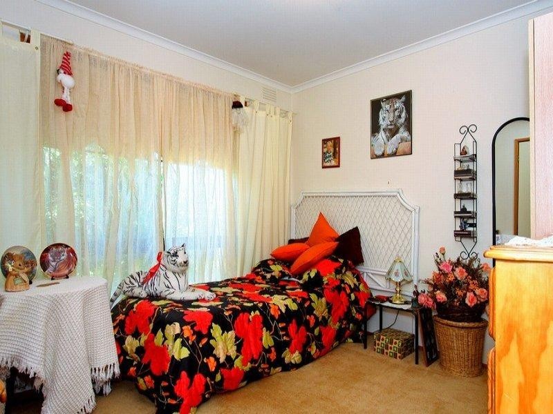 176 Eighth Avenue, Rosebud VIC 3939