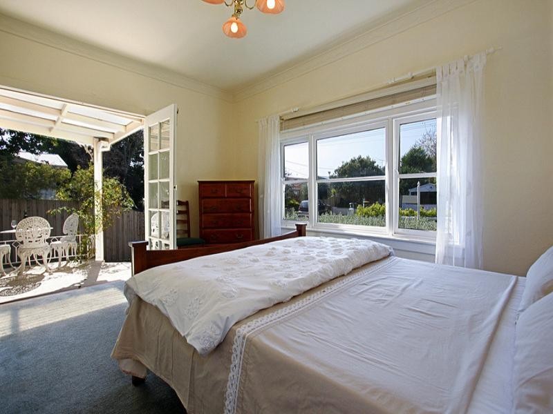 58 Seventh Avenue, Rosebud VIC 3939