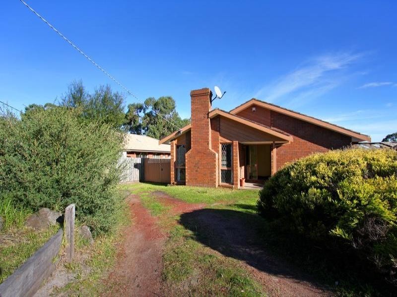 86 Leon Avenue, Rosebud VIC 3939
