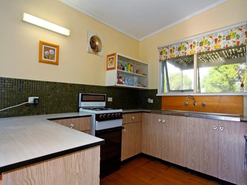 19 Sundew Avenue, Rosebud VIC 3939