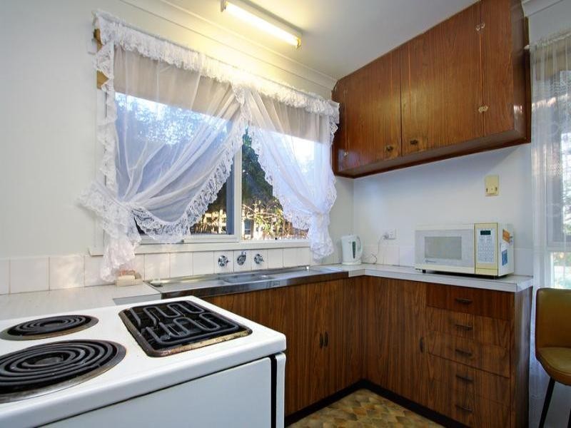 181 Sixth Avenue, Rosebud VIC 3939