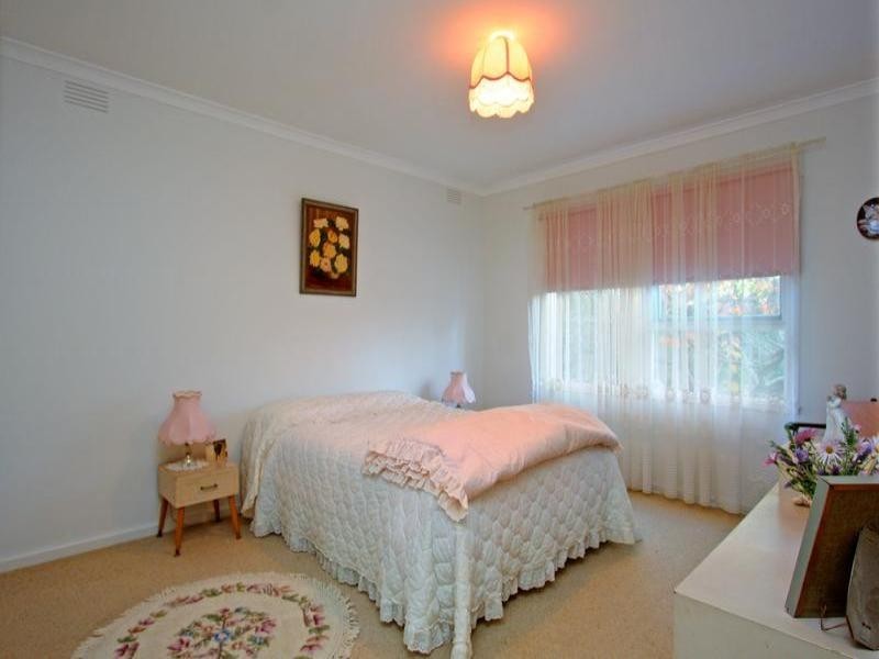 181 Sixth Avenue, Rosebud VIC 3939