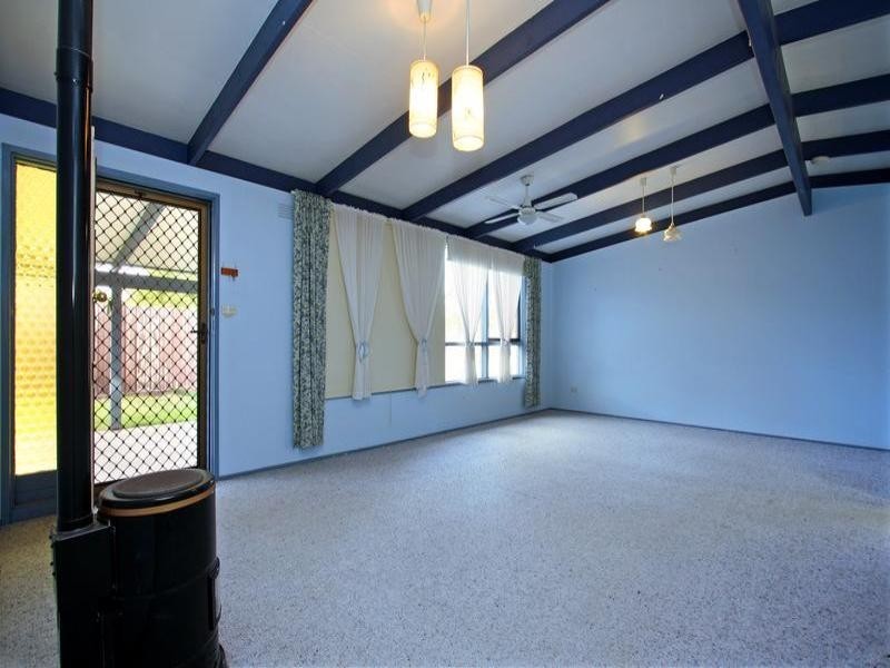 16 Whyte Street, Rosebud VIC 3939