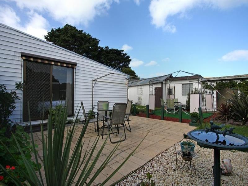 16 Ocean Street, Rosebud VIC 3939